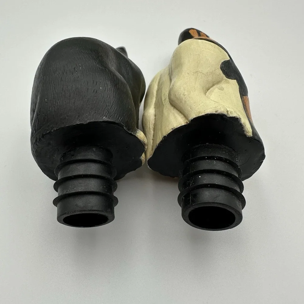Set of 2 Whimsical CAT Shaped‎ Resin Wine Bottle Stoppers Toppers